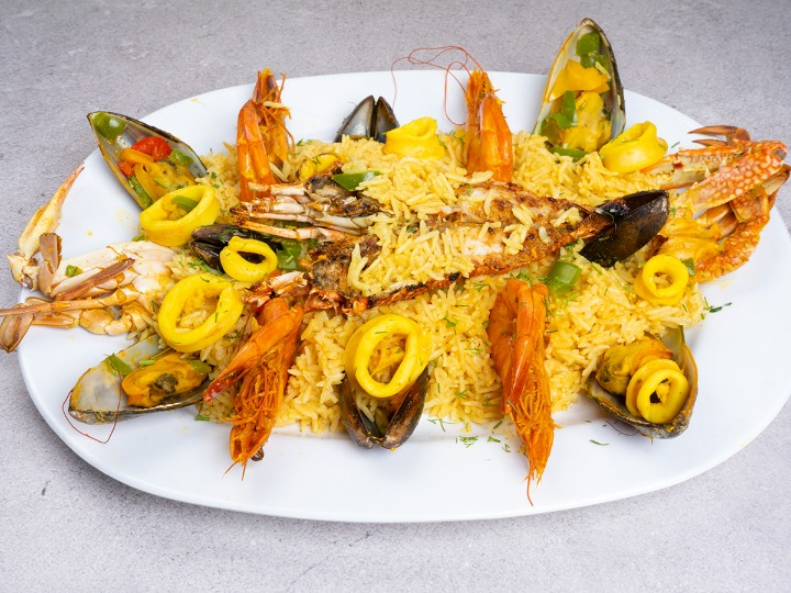 Casserole rice seafood