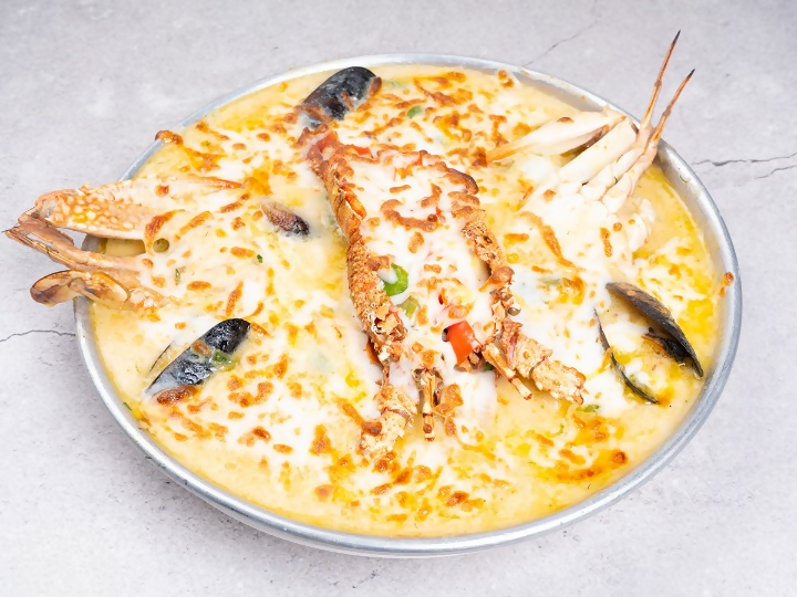 Casserole Hoosh AL Samak