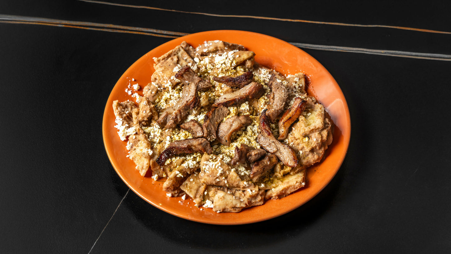 Fool With Salat Fattah Plate